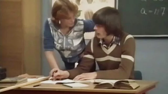 成熟したpornstarにストッキングを取る人のコックに交通 セックス 動画 女