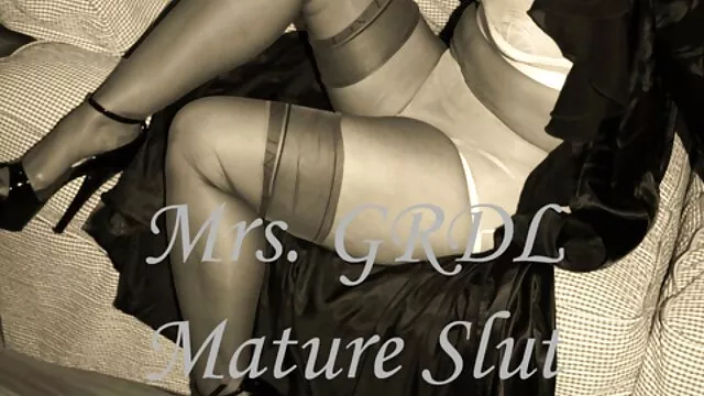 縛られた赤毛の猫は、別の大人のおもちゃで兼です。 動画 女 エロ