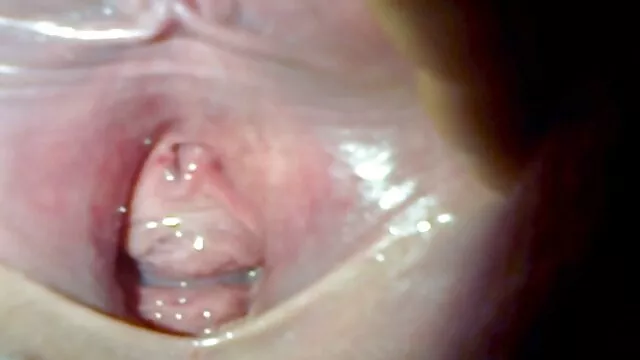 熟女は彼氏との淫らなセックスのために鞭打たれます。 女性 が 見る エロ 動画