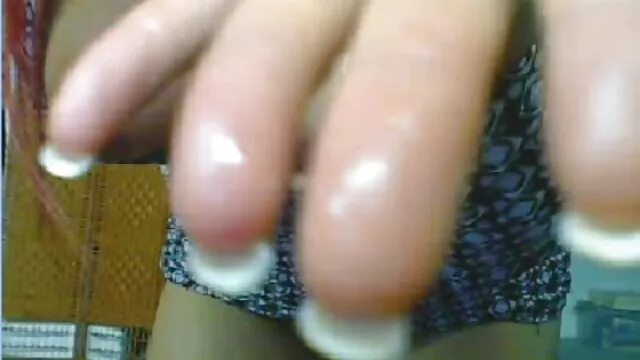 二つの白人男性は大きなコックで成熟した黒人女性の穴を埋めます。 女性 の ため の エロ ビデオ