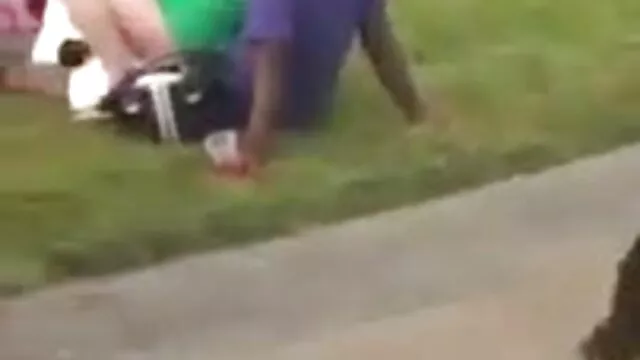 巨乳の成熟した金髪の猫は、完全な長さのディルドを取る。 女性 無料 エッチ 動画