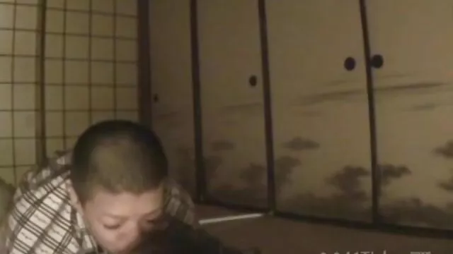 ポルノスターは水中マッサージを学ぶ。 女性 の ため の セックス 動画