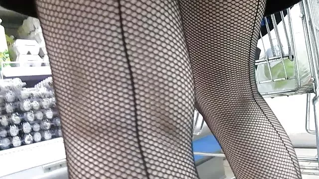 二つの若いみだらはstraponとハード性交することを決定します。 女性 h 無料 動画