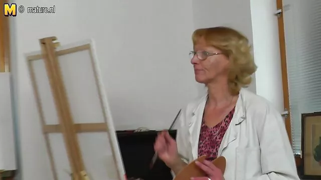 ハミングディルドを詰めた日本の十代のうめき声 女性 無料 エッチ 動画