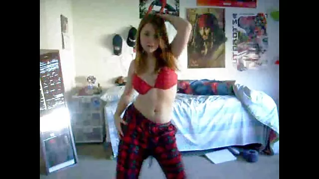 熟女は彼女のパンティーを脇に置き、Lにディルドを置く。 女性 専用 エロ 無料 動画