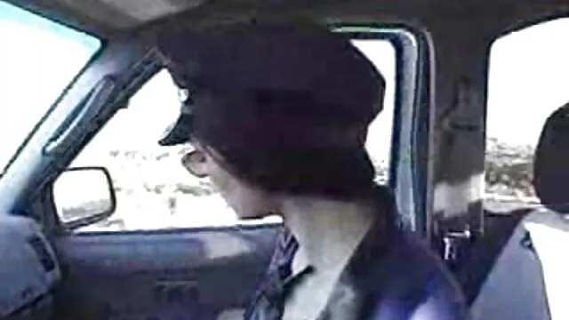 同僚はオフィスで湯たんぽを持っています。 女性 一人 エッチ 動画