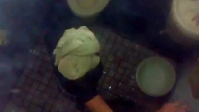 息子のチンポは若いヤギの素晴らしいフェラチオサービスです。 女性 専用 エッチ 動画