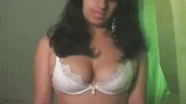 セクシーな女の子レイラスターは勃起男根挿入を得ています 女性 の ため の エロ 動画 サイト