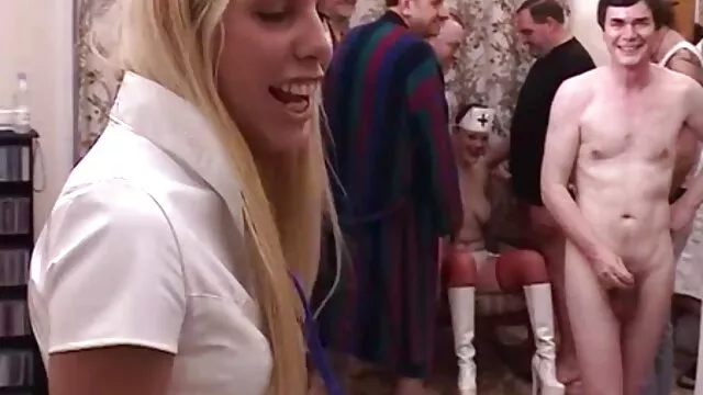 あなたの父親のポルノ映画とあなたの息子のファンタジー。 女性 向け エッチ ムービー