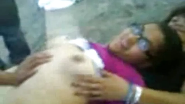 ロシアの女の子がひどいと通報します大きなディックチ穴 エロ 無料 動画 女性 向け