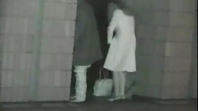 かわいいav女優Toriは彼女の素敵なお尻で動作します。 女性 用 エロ 動画 サイト