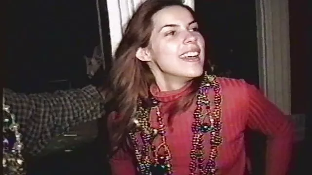 裸の成熟したニュースアンカーは、スタジオでレズビア 女性 安心 無料 エロ 動画