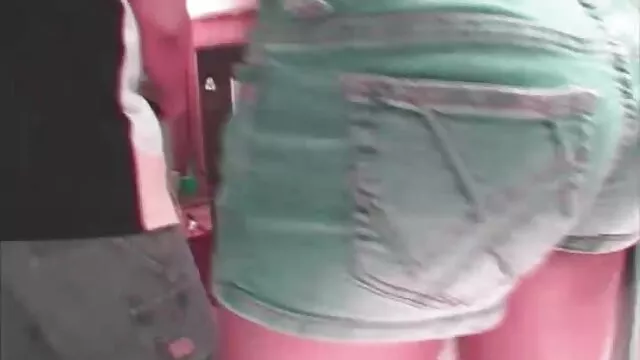 二人のカップルは、お互いにスイングしよう h 動画 無料 女性 向け