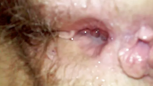 両方の男性のディックスを吸うと彼女の猫を取る気にしない犬 無料 ラブラブ エッチ 動画