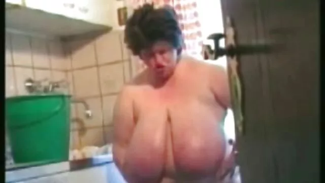 成熟した肛門性とピアスおっぱい 女の子 専用 無料 エロ 動画